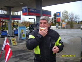 8111